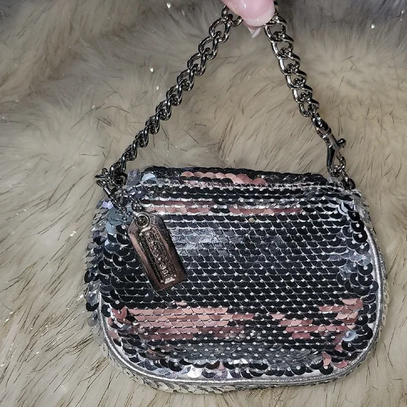 Coach Poppy Limited Edition Silver Sequin Micro Bag - Picture 15 of 16
